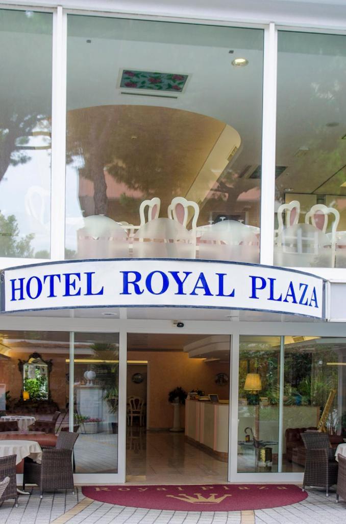 Hotel Royal Plaza Rimini Exterior foto