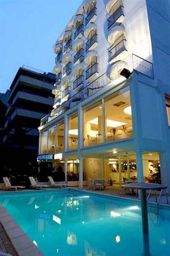 Hotel Royal Plaza Rimini Exterior foto